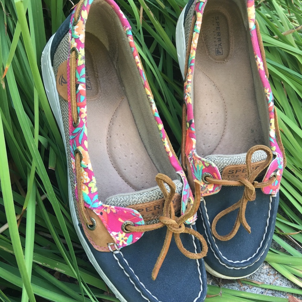 Floral Sperry’s